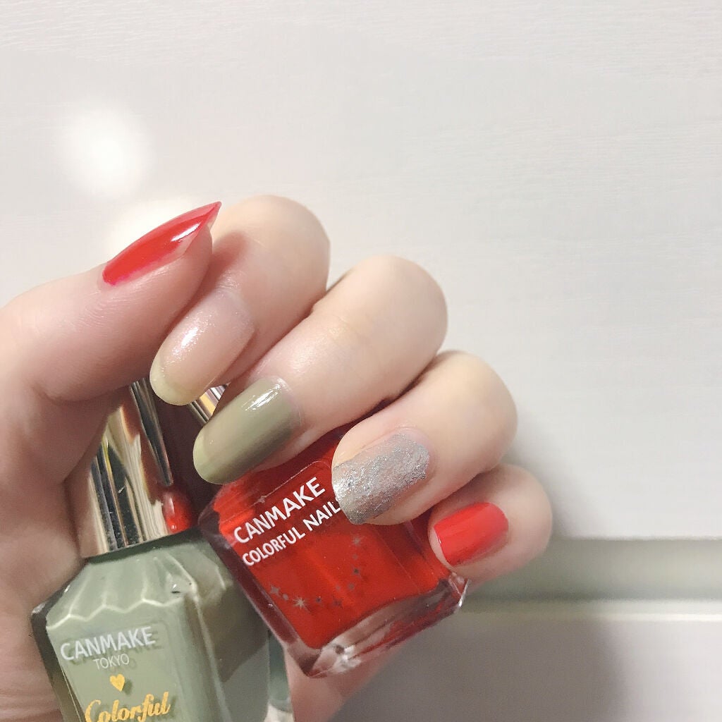 カラフルネイルズ/キャンメイク/マニキュアを使ったクチコミ(3枚目)