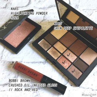 クラッシュドオイル インフューズド グロス/BOBBI BROWN/リップグロスを使ったクチコミ（2枚目）