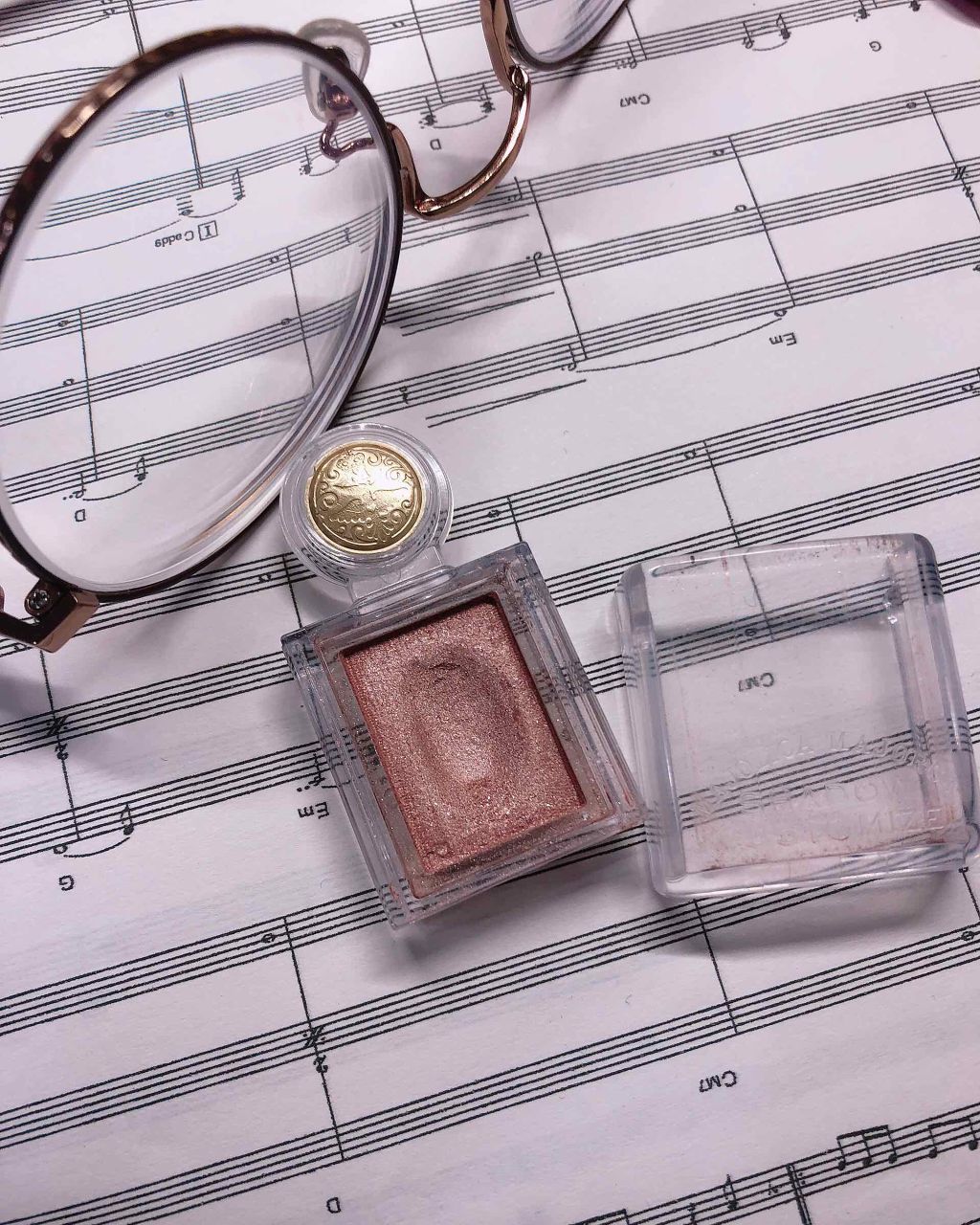 シャドーカスタマイズ/MAJOLICA MAJORCA/単色アイシャドウを使ったクチコミ（1枚目）