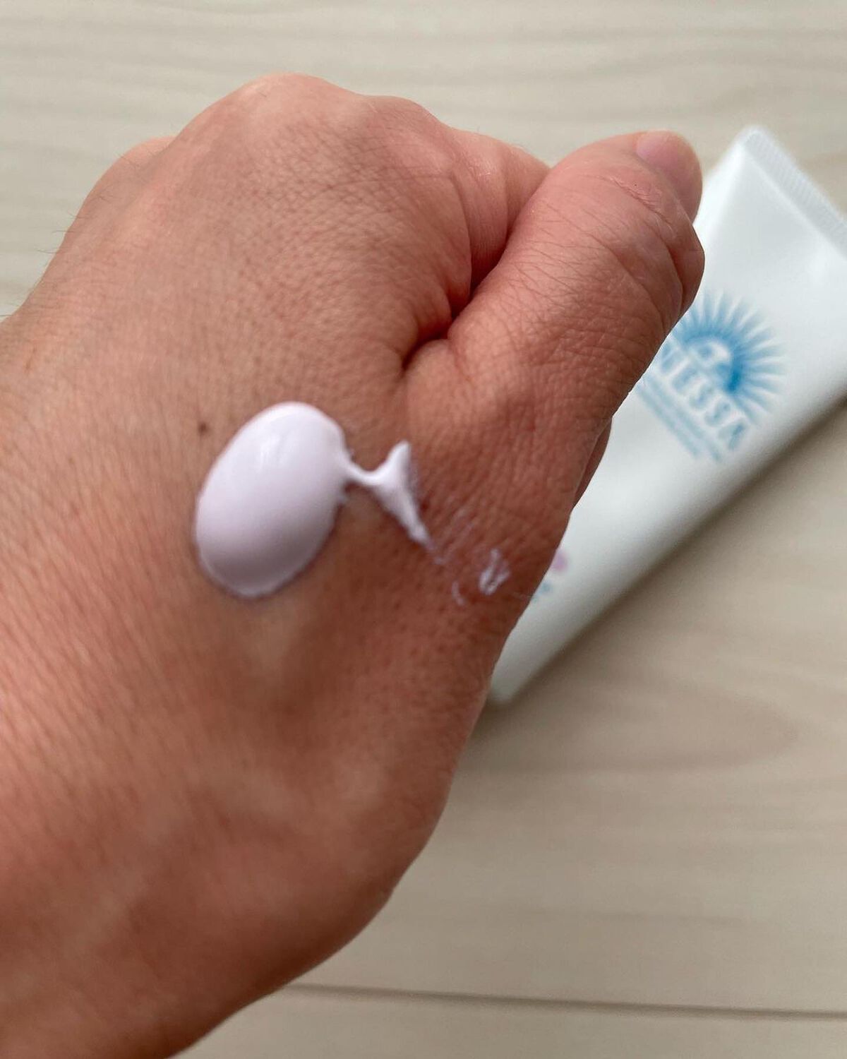 ブライトニングUV ジェル N/アネッサ/化粧下地を使ったクチコミ(3枚目)