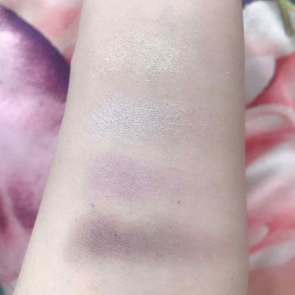 UR GLAM LUXE 4 COLORS EYESHADOW PALLET/U R GLAM/アイシャドウパレットを使ったクチコミ(3枚目)