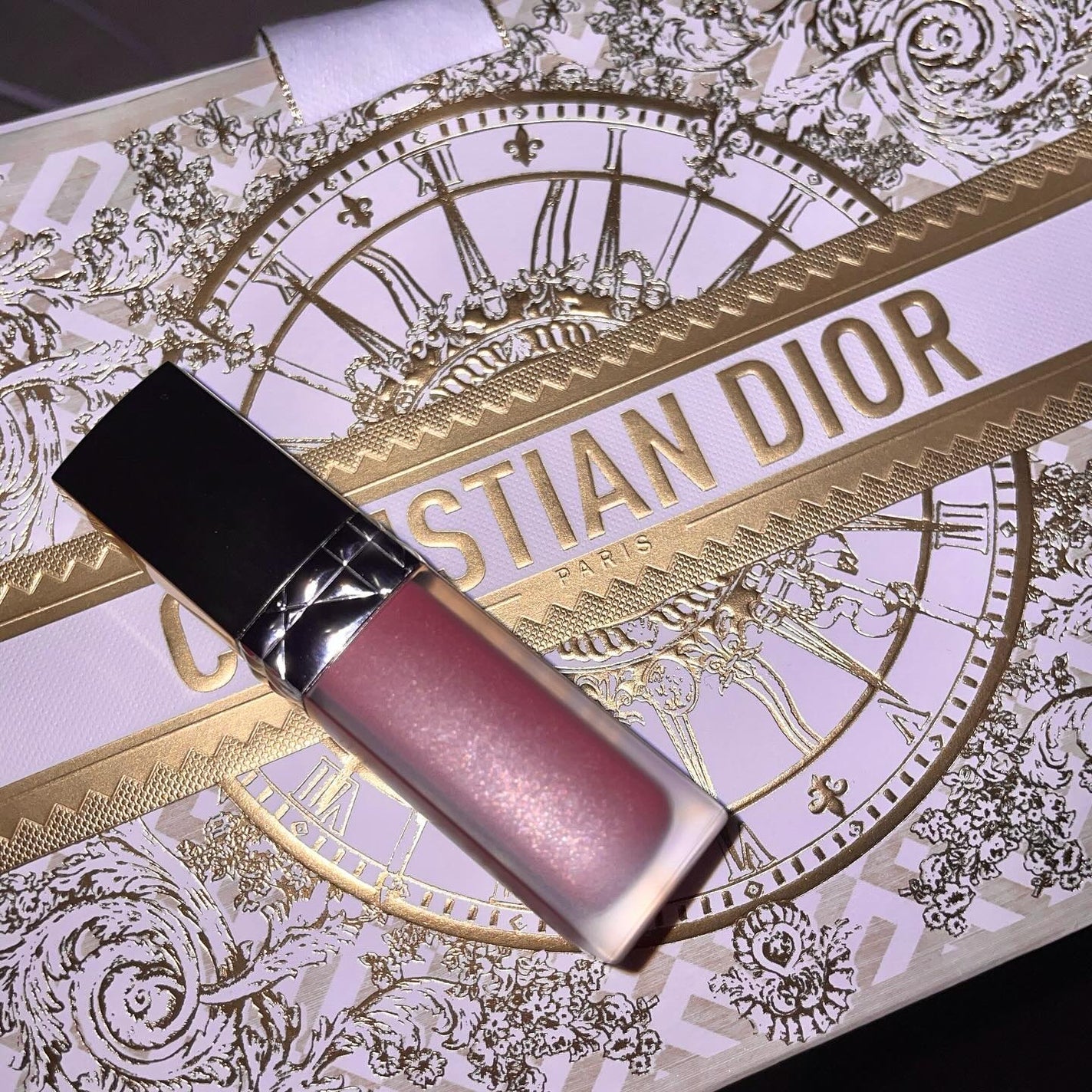 ルージュ ディオール フォーエヴァー リキッド シークイン(クリスマス コレクション 2024 限定品)/Dior/口紅・グロス・リップライナー・リップケアを使ったクチコミ(5枚目)