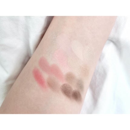 ソフトブラーリングアイパレット/wakemake/アイシャドウパレットを使ったクチコミ(4枚目)