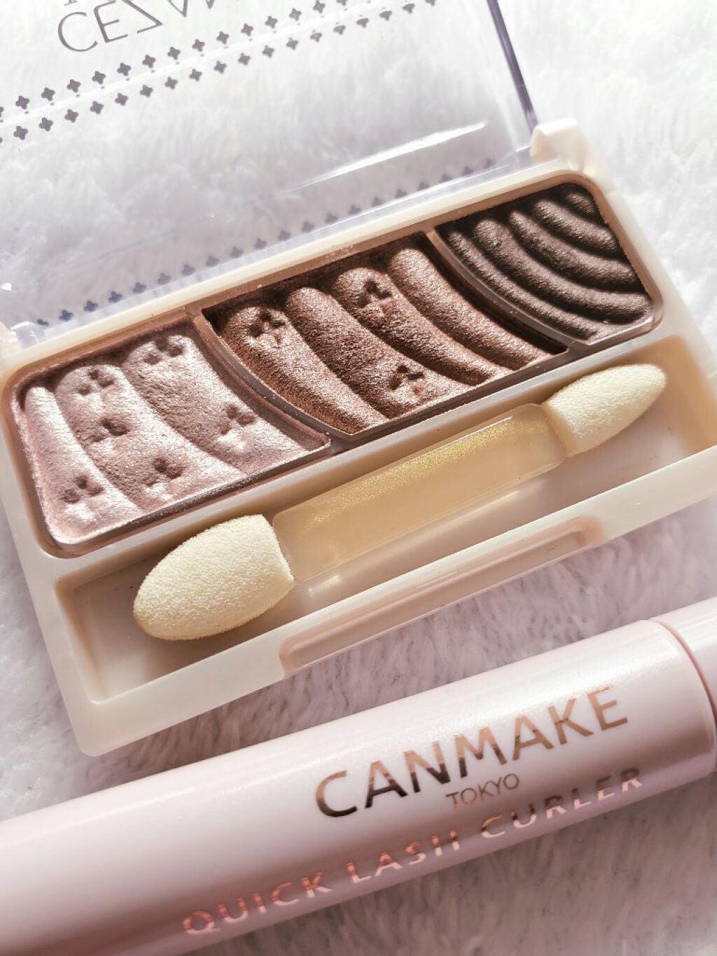 トーンアップアイシャドウ/CEZANNE/アイシャドウパレットを使ったクチコミ(2枚目)