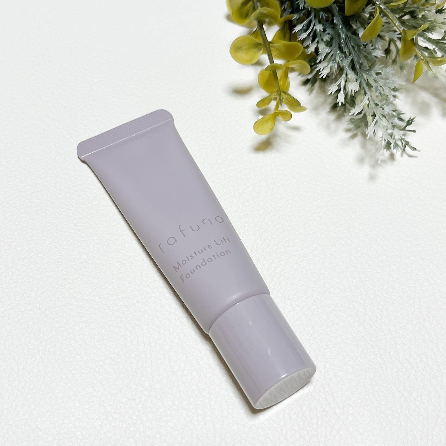 モイスチュアリフトファンデーション/rafuna/クリーム・エマルジョンファンデーションを使ったクチコミ（2枚目）