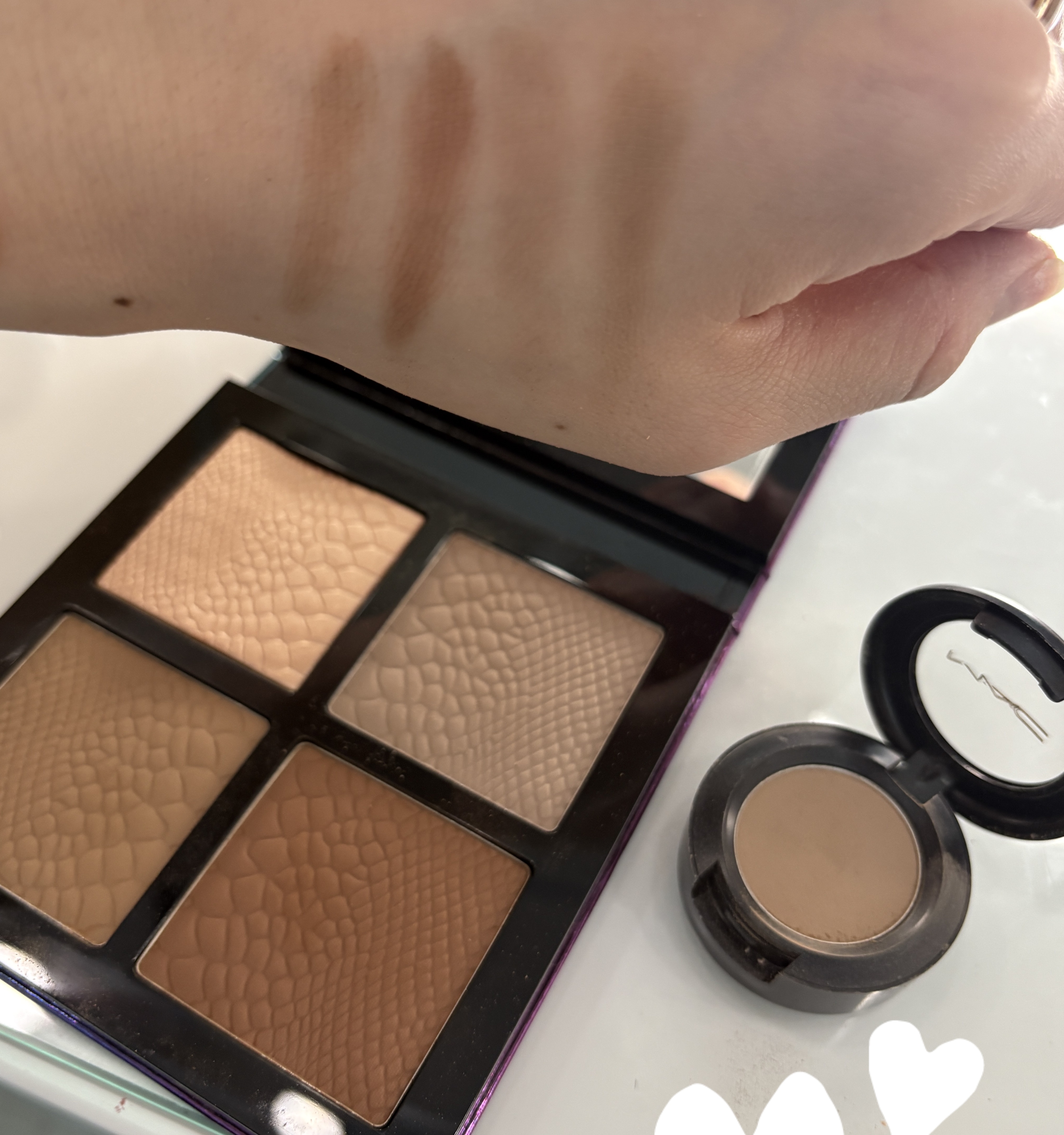 フェイス パレット ✕ 4：リュクス ラック/M・A・C/パウダーハイライトを使ったクチコミ（2枚目）