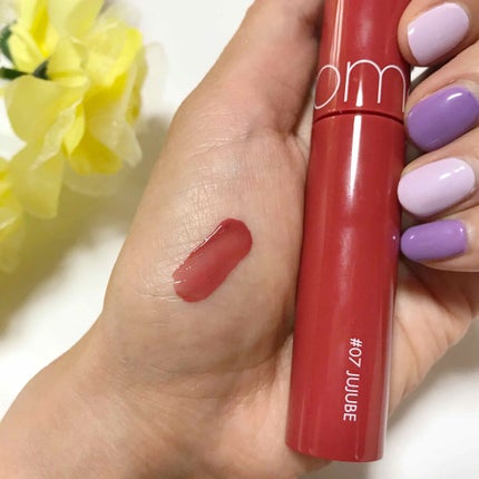 ジューシーラスティングティント/rom&nd/リップティントを使ったクチコミ(3枚目)