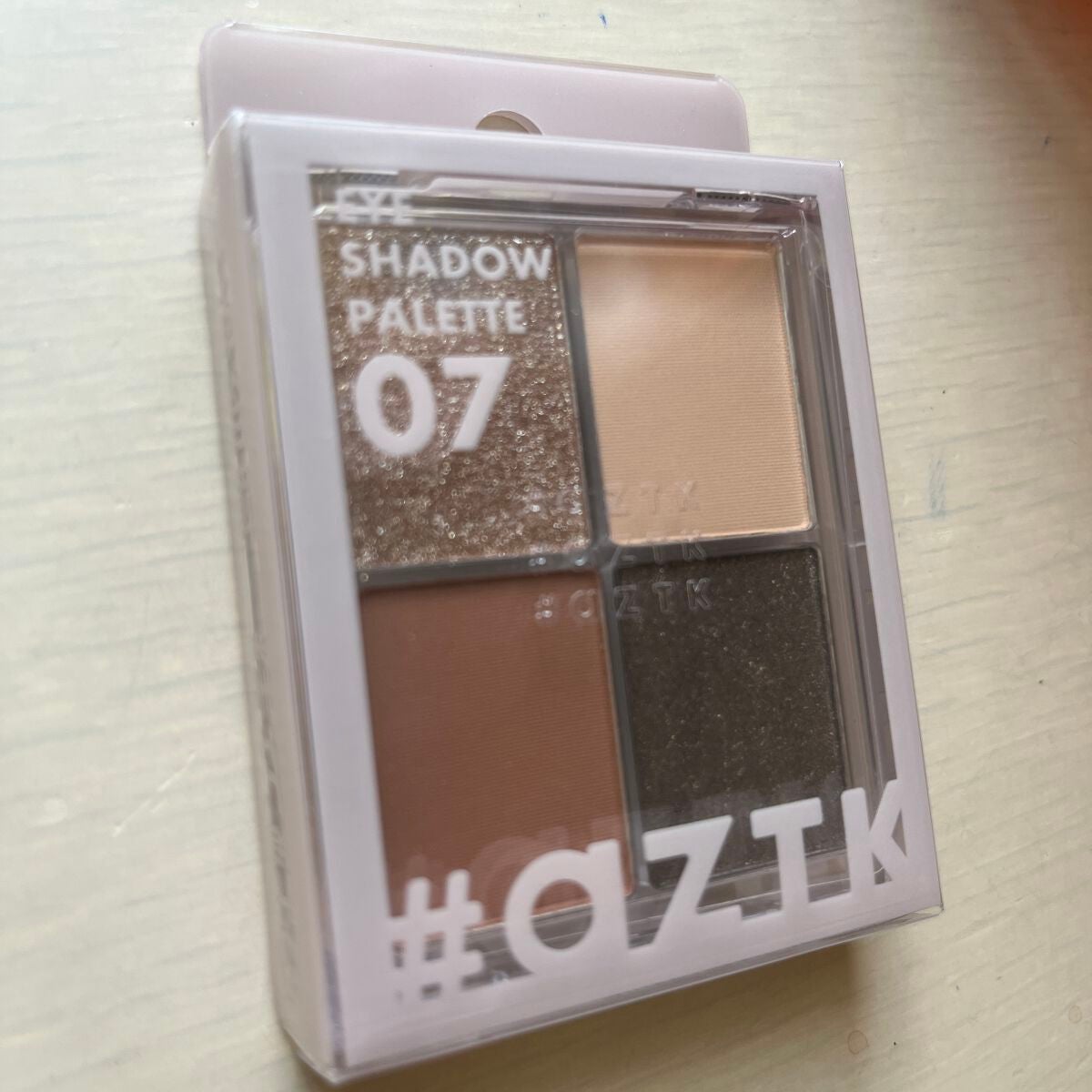 4色アイシャドウパレット/aZTK/アイシャドウパレットを使ったクチコミ(1枚目)