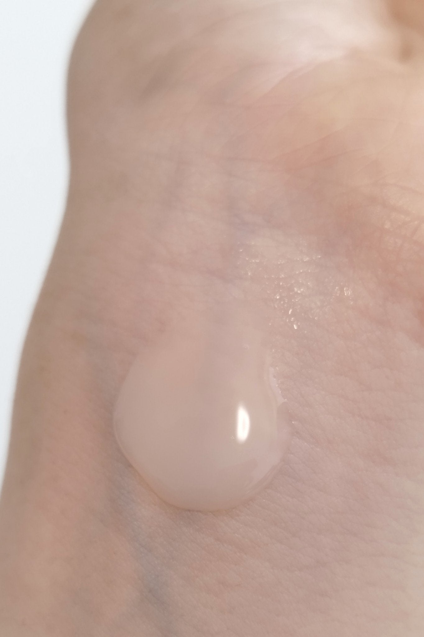 極潤 薬用ハリ化粧水【医薬部外品】/肌ラボ/化粧水を使ったクチコミ(2枚目)