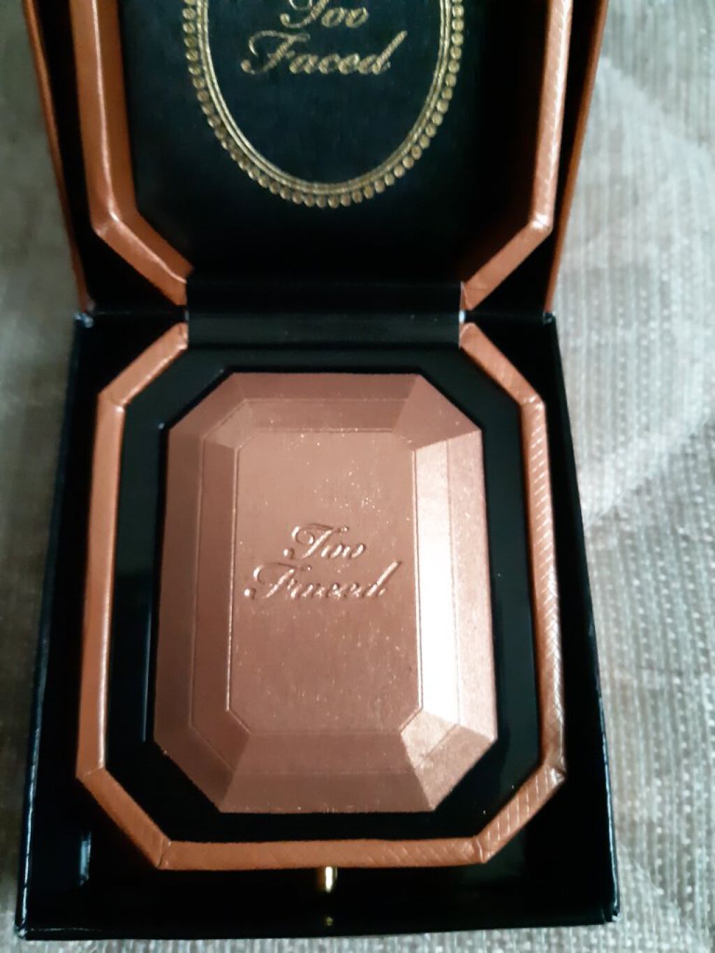 ダイヤモンドファイア ブロンザー/Too Faced/ブロンザーを使ったクチコミ（3枚目）