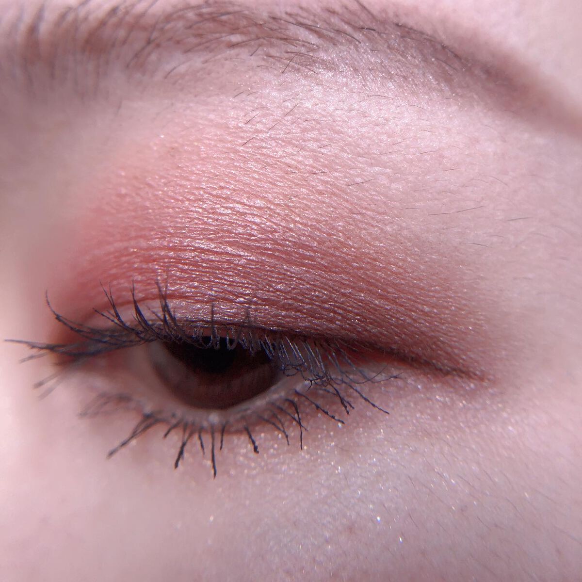 あゆみ on LIPS 「・\#todaysmake/・アイシャドウ☑#KANEBOno..」(4枚目)