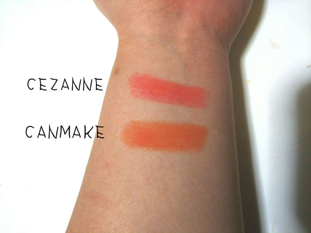 ラスティンググロスリップ/CEZANNE/口紅を使ったクチコミ（3枚目）
