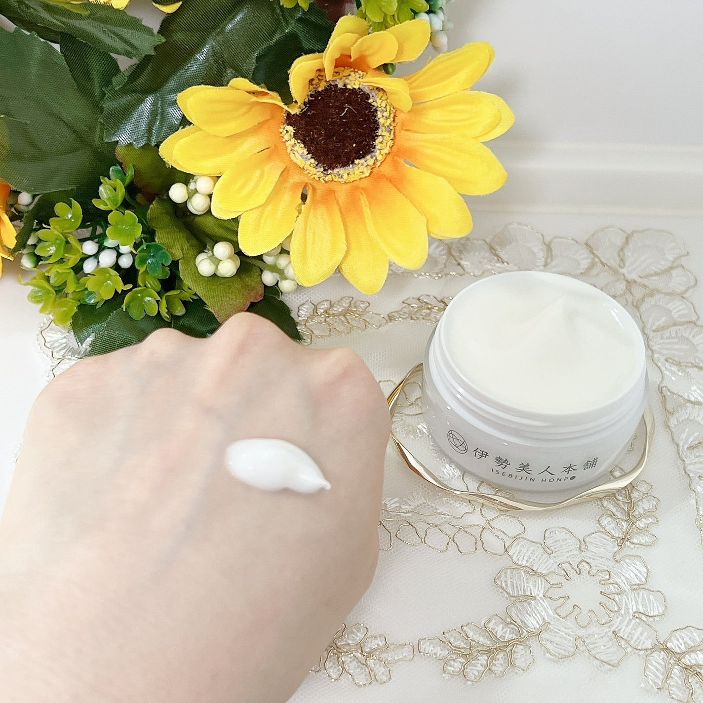 伊勢美人ハンドクリーム/伊勢美人本舗/ハンドクリームを使ったクチコミ(3枚目)