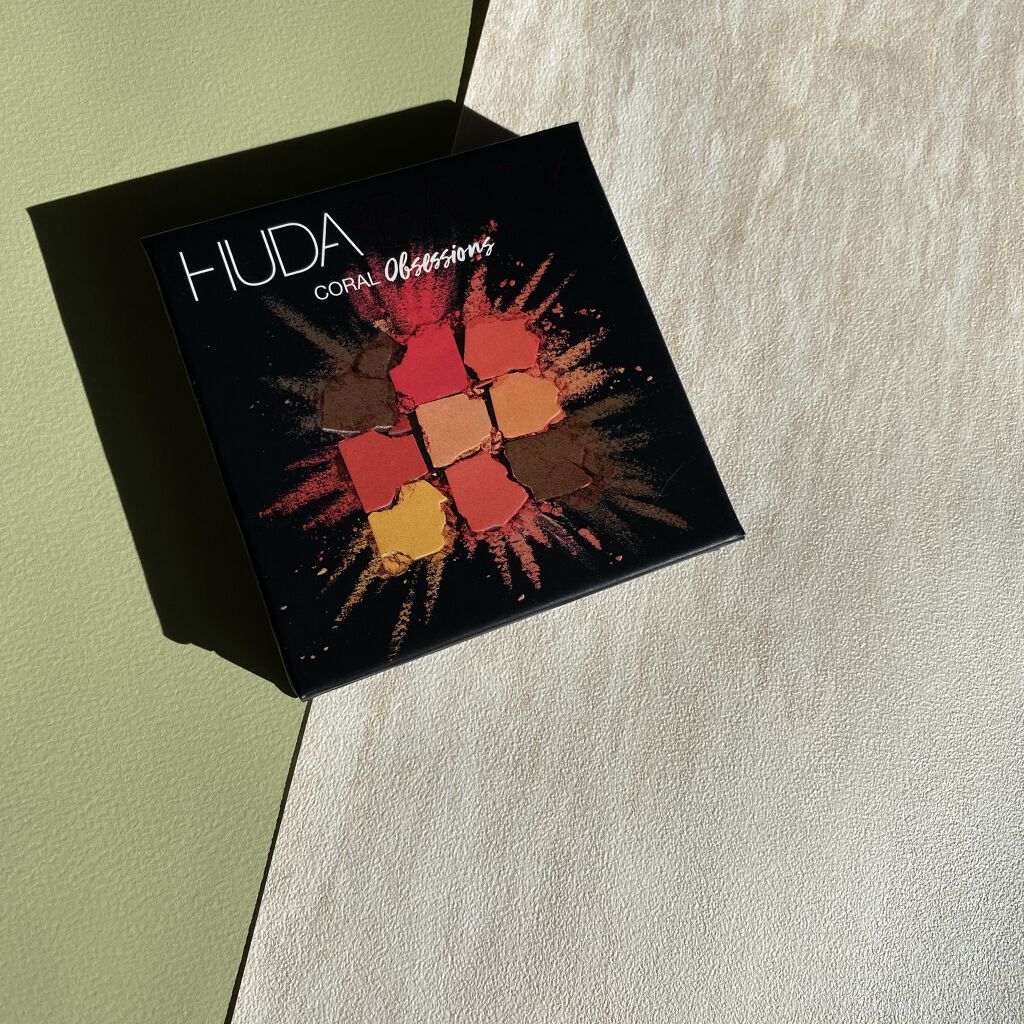 Obsessions Eyeshadow Palette/Huda Beauty/アイシャドウパレットを使ったクチコミ（2枚目）