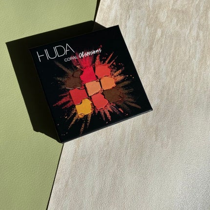 Obsessions Eyeshadow Palette/Huda Beauty/アイシャドウパレットを使ったクチコミ(2枚目)