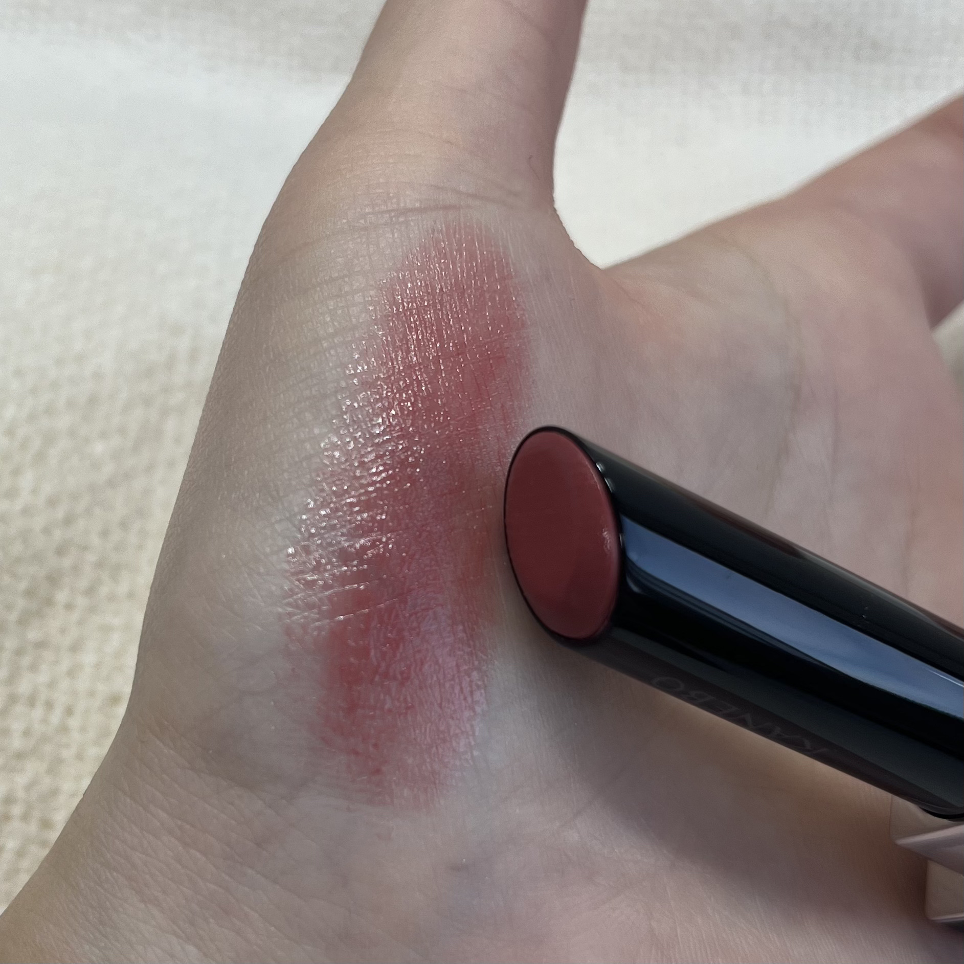 ルージュスターヴァイブラント V02 Classical Red/KANEBO/口紅を使ったクチコミ（2枚目）