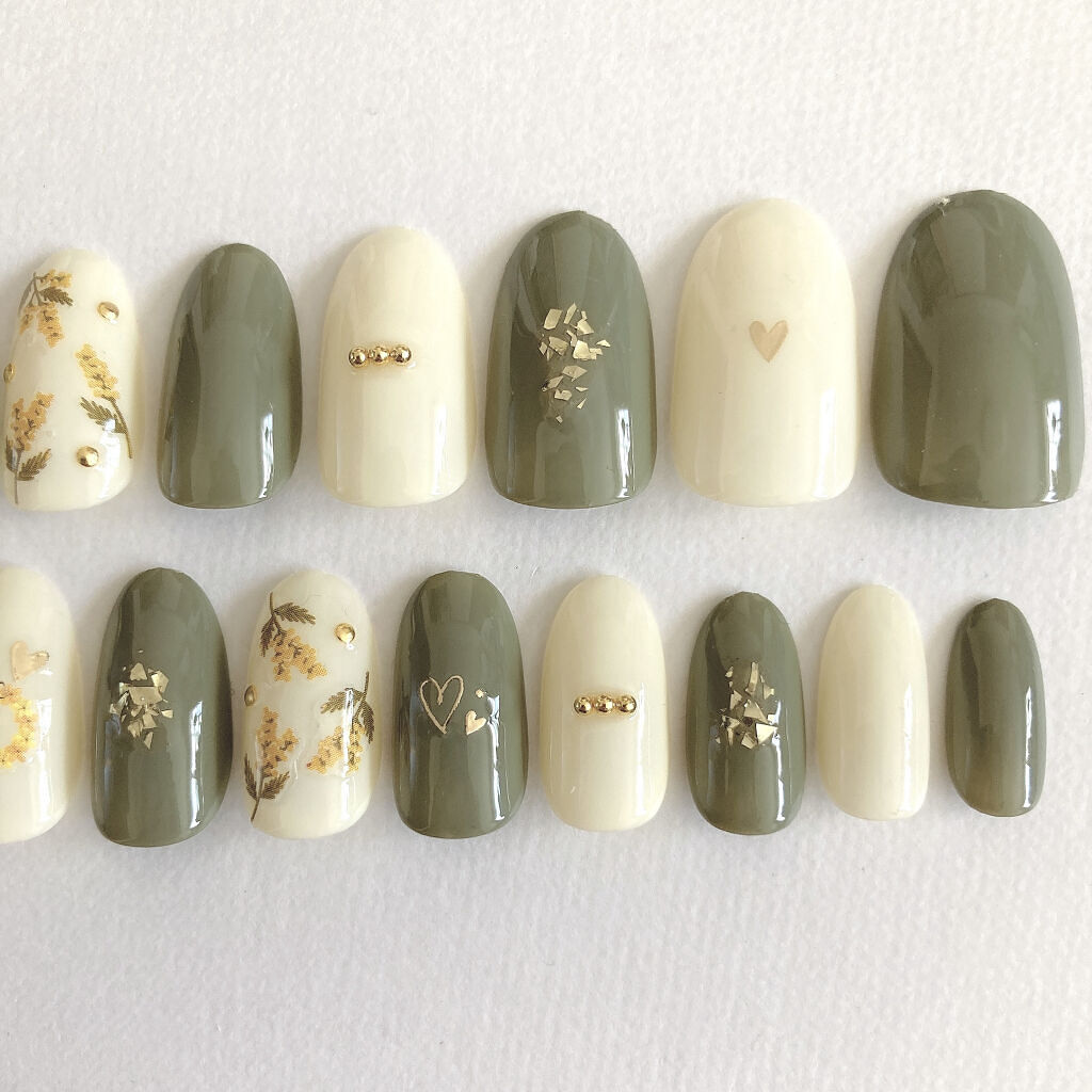 カラフルネイルズ/キャンメイク/マニキュアを使ったクチコミ（3枚目）