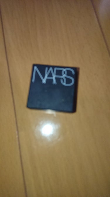 デュアルインテンシティーアイシャドー/NARS/単色アイシャドウを使ったクチコミ（2枚目）