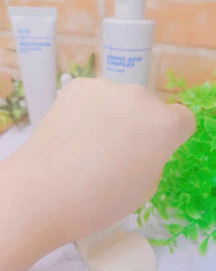 +REAL シカ+ナイアシンアミドクリームのクチコミ「+REAL
ꕤシカ+ナイアシンアミドセラムクリーム
\ゼロから生まれるリアルなシナジー/
.....」(3枚目)