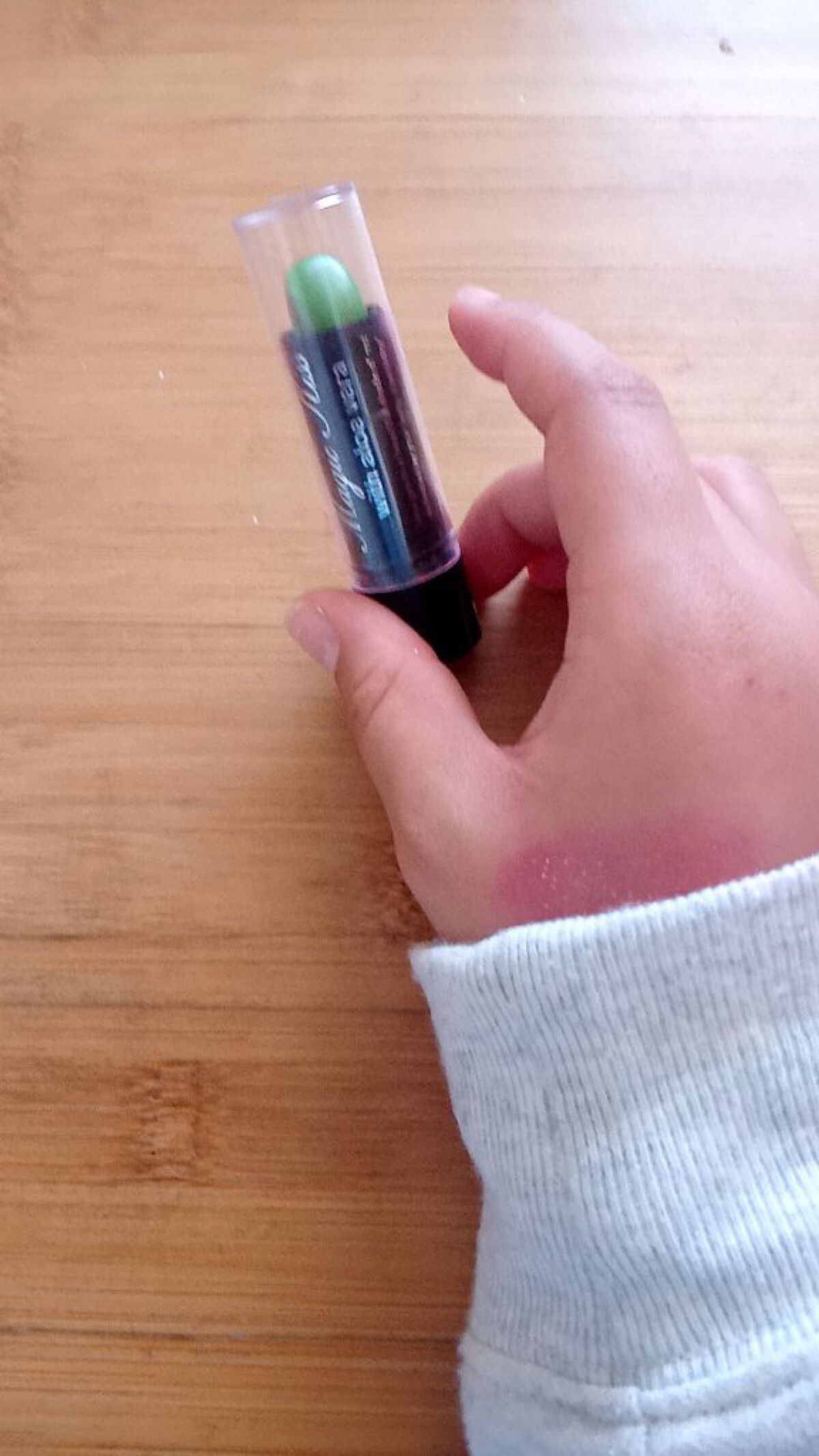 Magic Kiss with aloe vera/Magic　Kiss　with　aloe　vera/口紅を使ったクチコミ（2枚目）