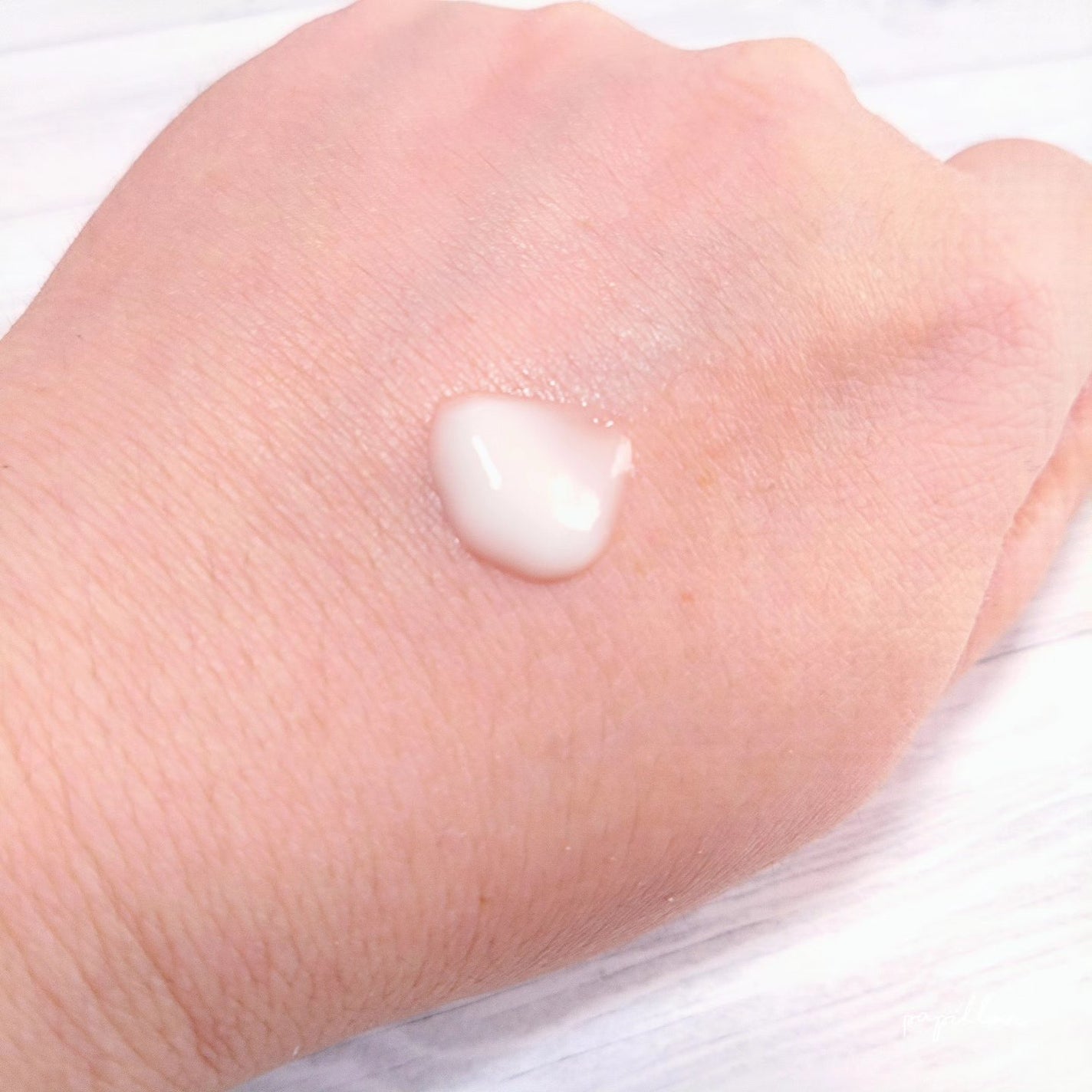 ピーチ&クリームトーンアップ サンスクリーン/CAMPUS BLOSSOM/化粧下地を使ったクチコミ(4枚目)