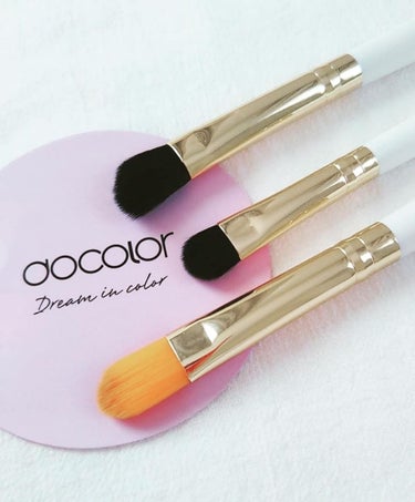 Docolor ドゥカラー DOCOLOR アイシャドウブラシのクチコミ「アイメイクの幅が広がる♡
.
.
.
@ducare_docolor_beautystore .....」（3枚目）