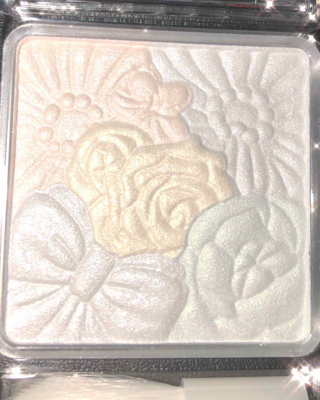 グロウフルールハイライター/キャンメイク/パウダーハイライトを使ったクチコミ（3枚目）