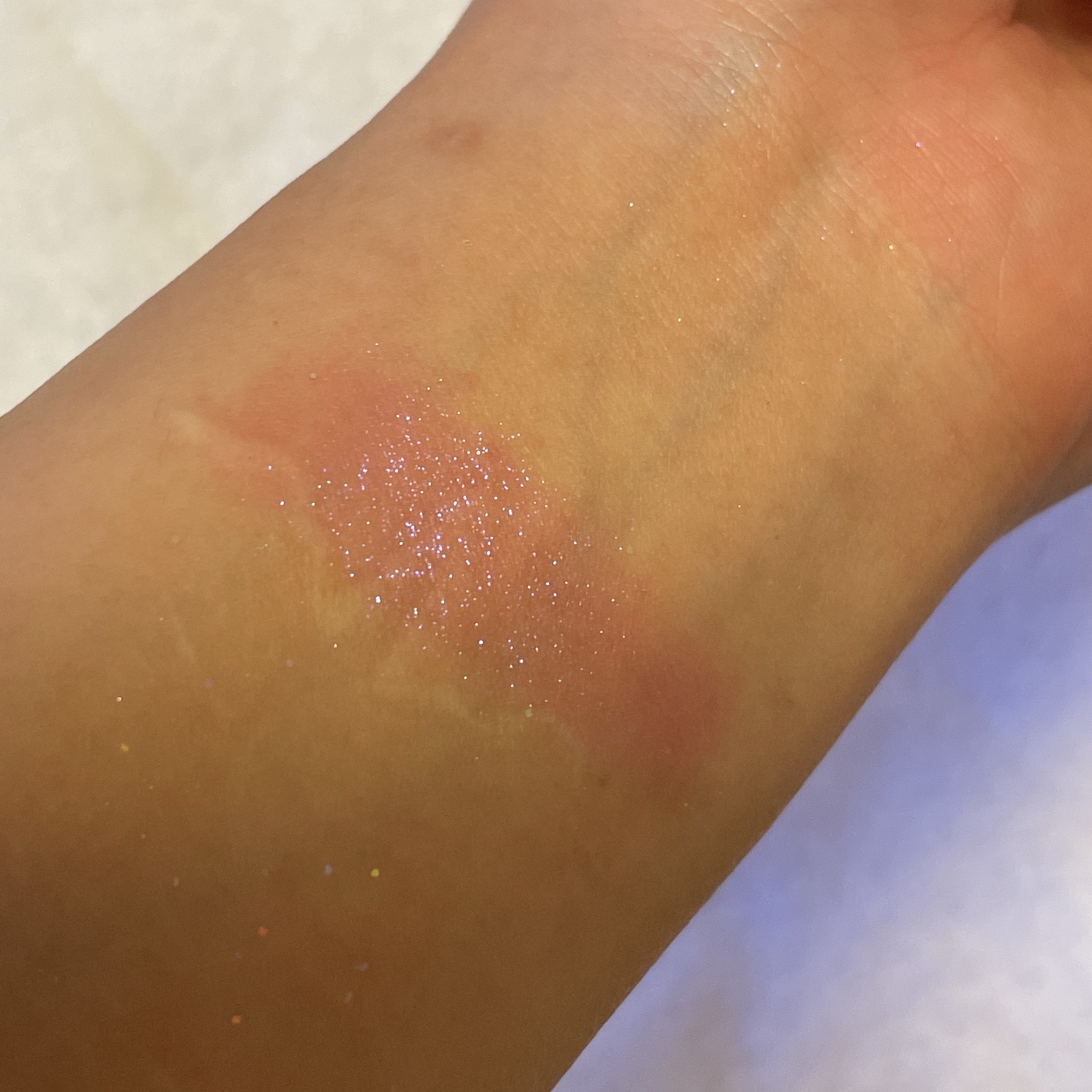 ラズル アイカラー 24 Endorphin/エレガンス ラズル /単色アイシャドウを使ったクチコミ（2枚目）