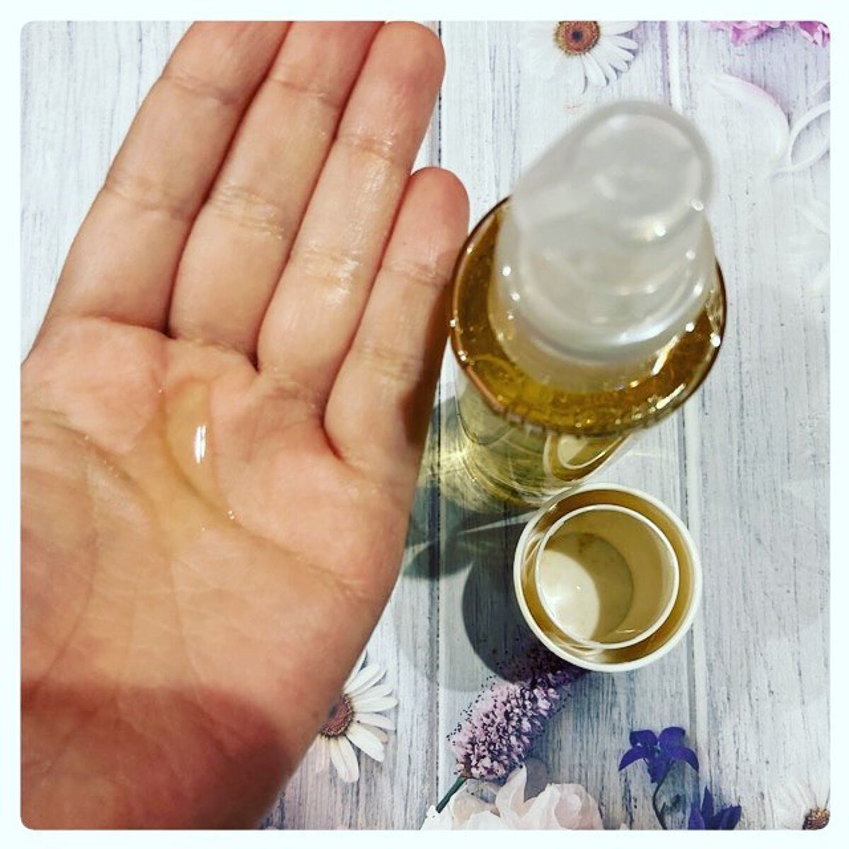 ゴールデンVC ブライト カプセルドリップ/fracora/化粧水を使ったクチコミ（2枚目）