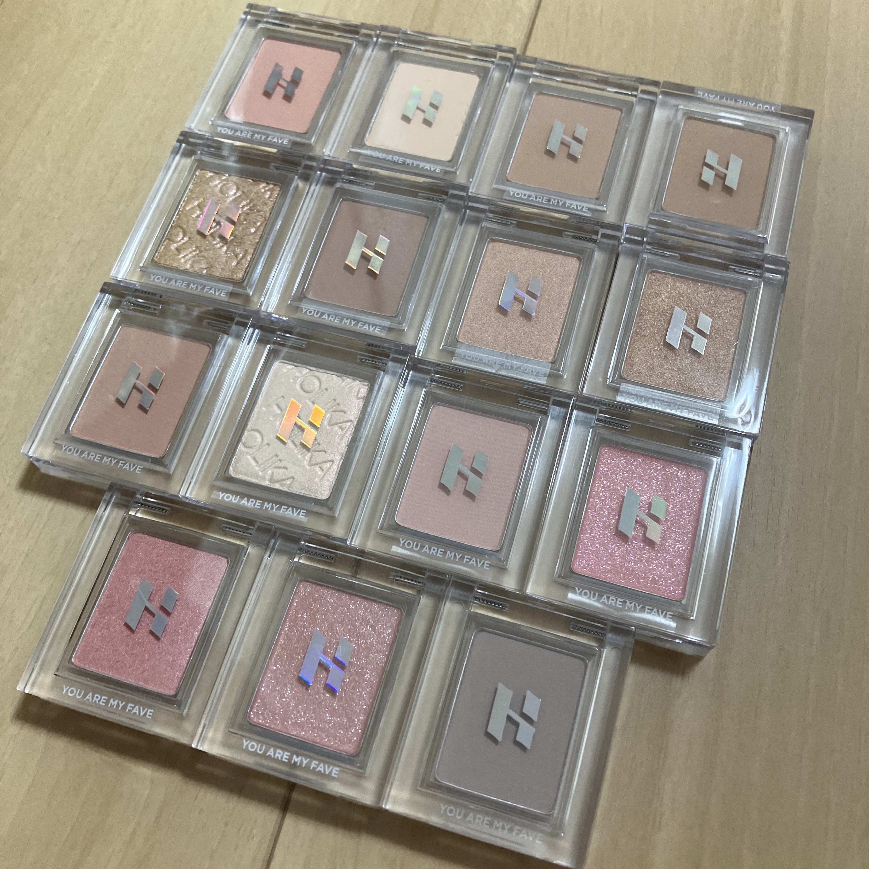 マイフェイブピースアイシャドウ 32 ベロ(BELLO)/HOLIKA HOLIKA/単色アイシャドウを使ったクチコミ（2枚目）