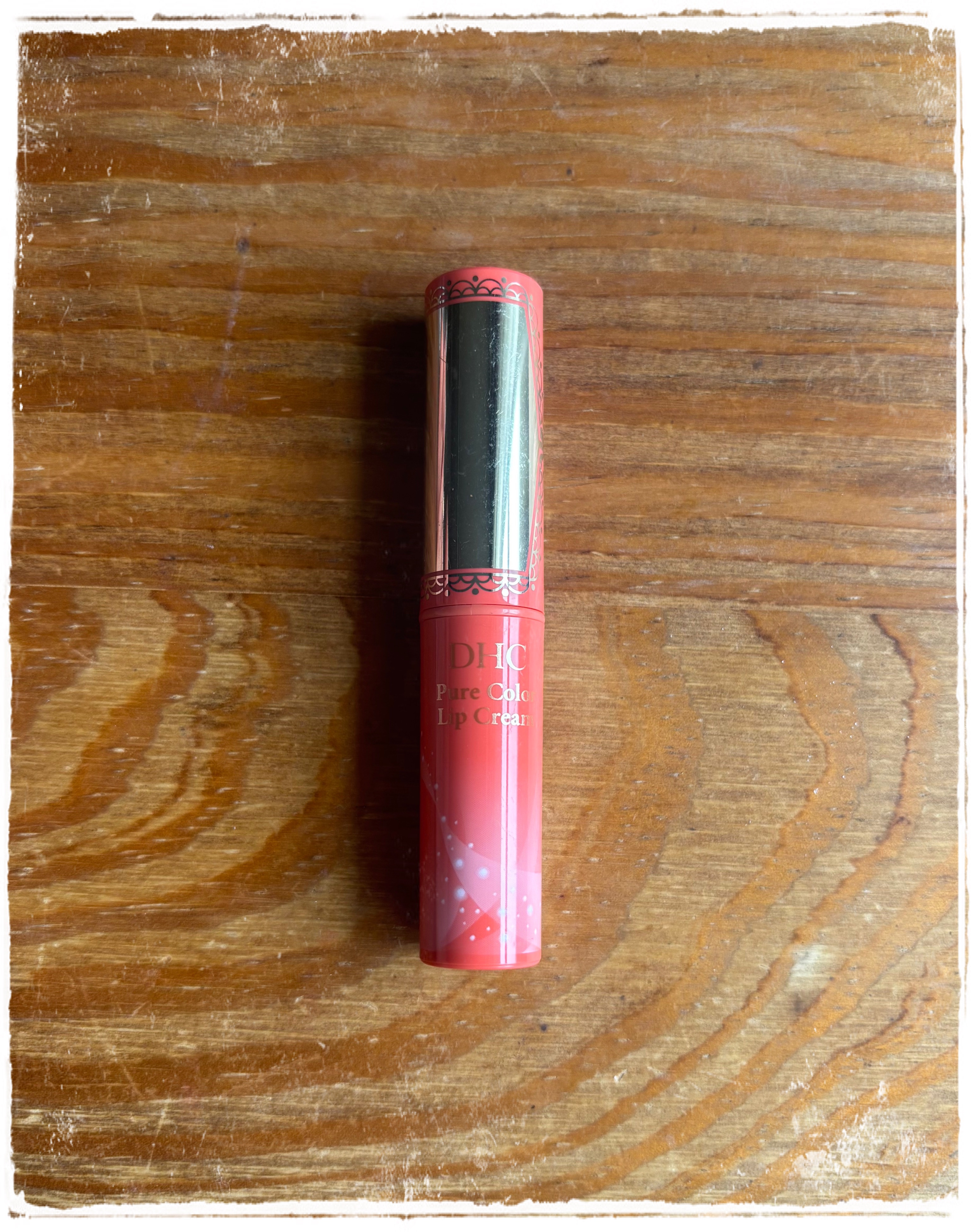 DHC ピュアカラー リップクリームのクチコミ「1本で4役💄
ほんのりとした発色とともに唇をみずみずしくうるおす、色つきリップクリーム。

デ.....」（1枚目）