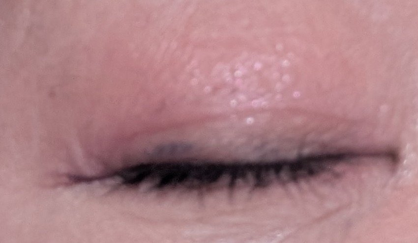 サラダdeフルーツカラーリキッドアイライナーWP 08ラズベリー/FLORTTE/リキッドアイライナーを使ったクチコミ（3枚目）