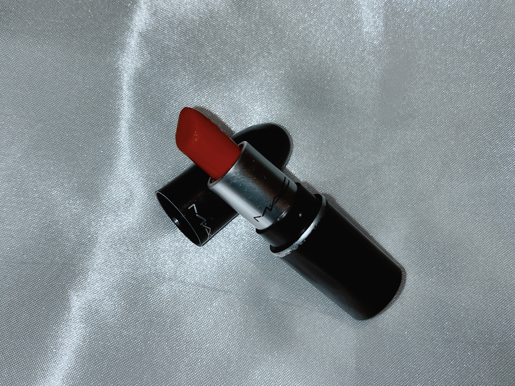 リップスティック チリ/M・A・C/口紅を使ったクチコミ（2枚目）