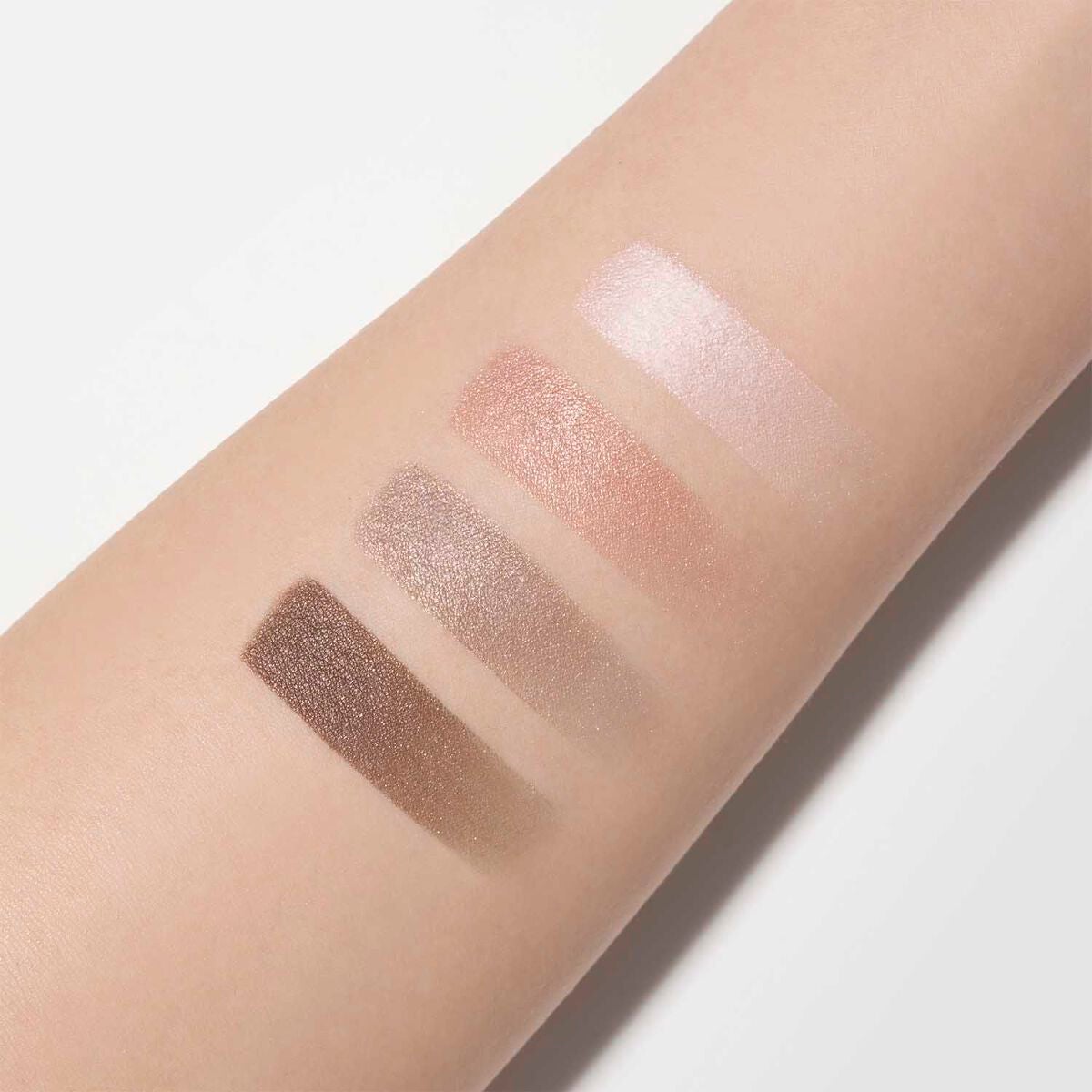 グレイスコントラスティングアイズ 02 Romantic Pink