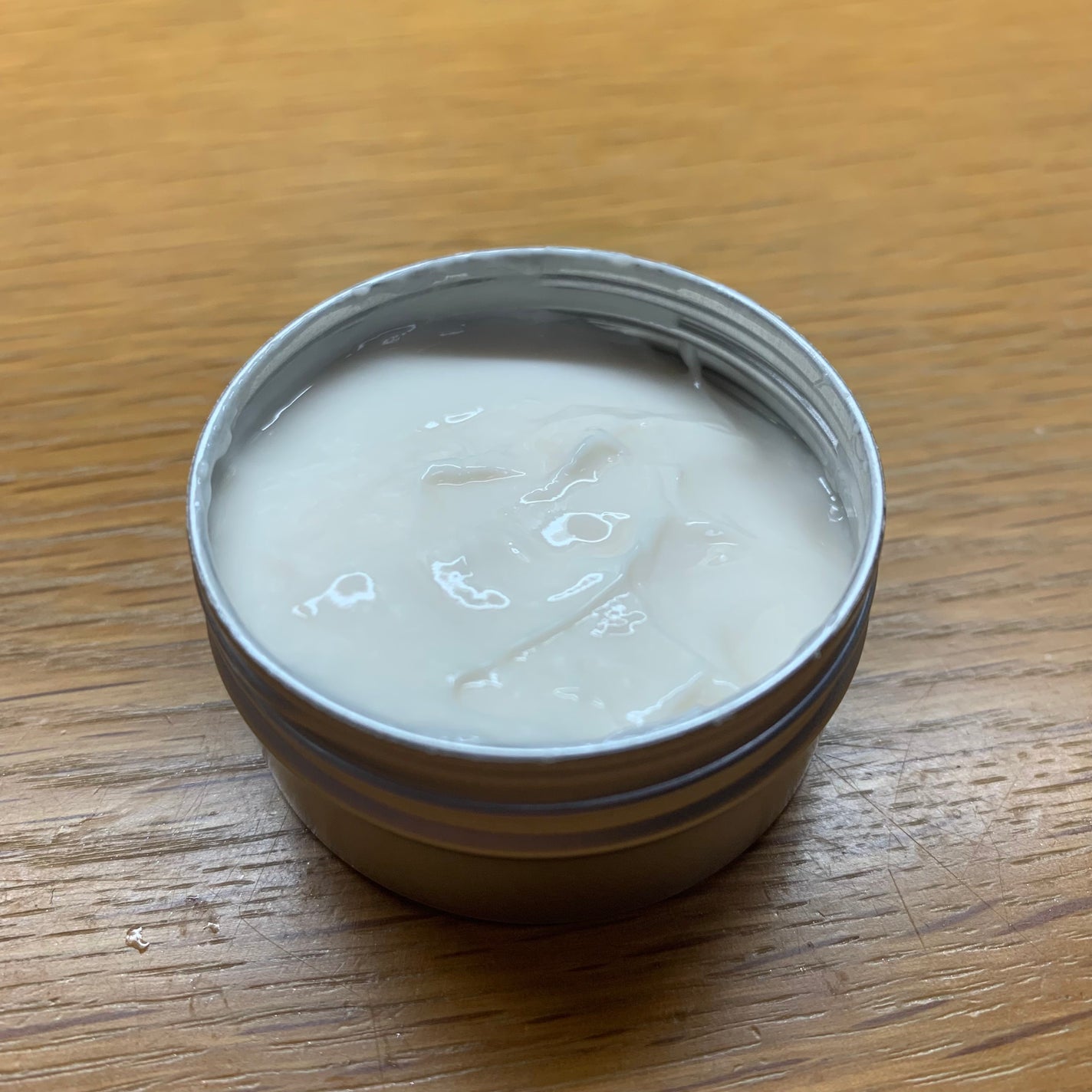 アロマティック ハンドクリーム #03 Fleur/AUX PARADIS/ハンドクリームを使ったクチコミ(2枚目)