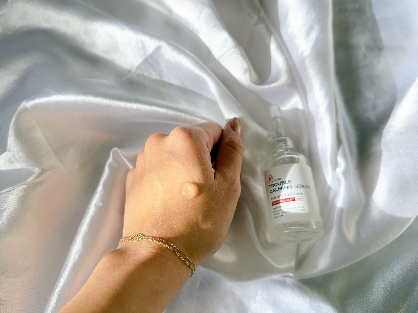 エーキュアトラブルカーミングセラム/obsero/美容液を使ったクチコミ(2枚目)