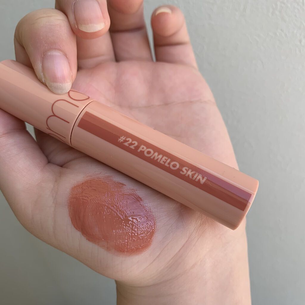 ジューシーラスティングティント/rom&nd/リップティントを使ったクチコミ（2枚目）