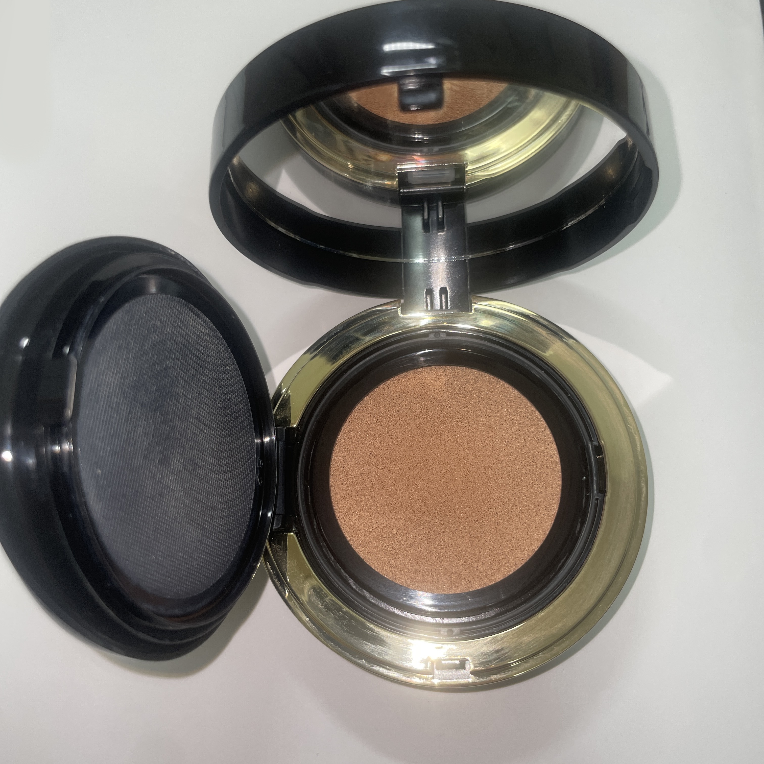 ダルバ グロウフィットセラムカバークッションのクチコミ「#韓国コスメ #コスメ #ツヤ肌 #毛穴カバー 
【使った商品】ダルバ グロウフィットセラムカ.....」（3枚目）