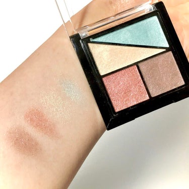 UR GLAM　VELVET EYE COLOR PALETTE スモーキーレッド/U R GLAM/パウダーアイシャドウの画像