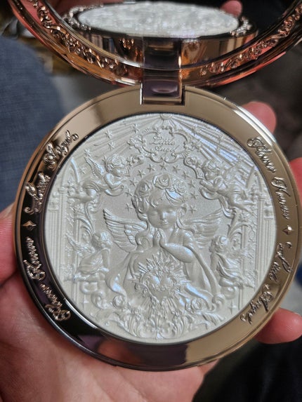 フラワーノーズ リトルエンジェルコレクション ハイライター/FlowerKnows/パウダーハイライトを使ったクチコミ(2枚目)