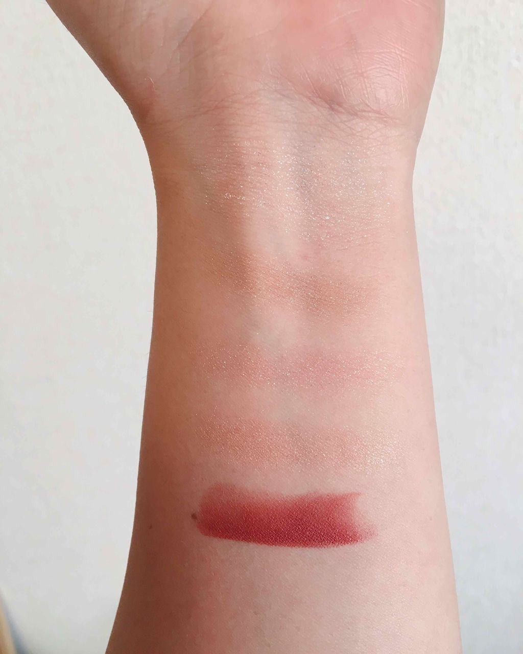 Super Shock Shadow/ColourPop/単色アイシャドウを使ったクチコミ(2枚目)