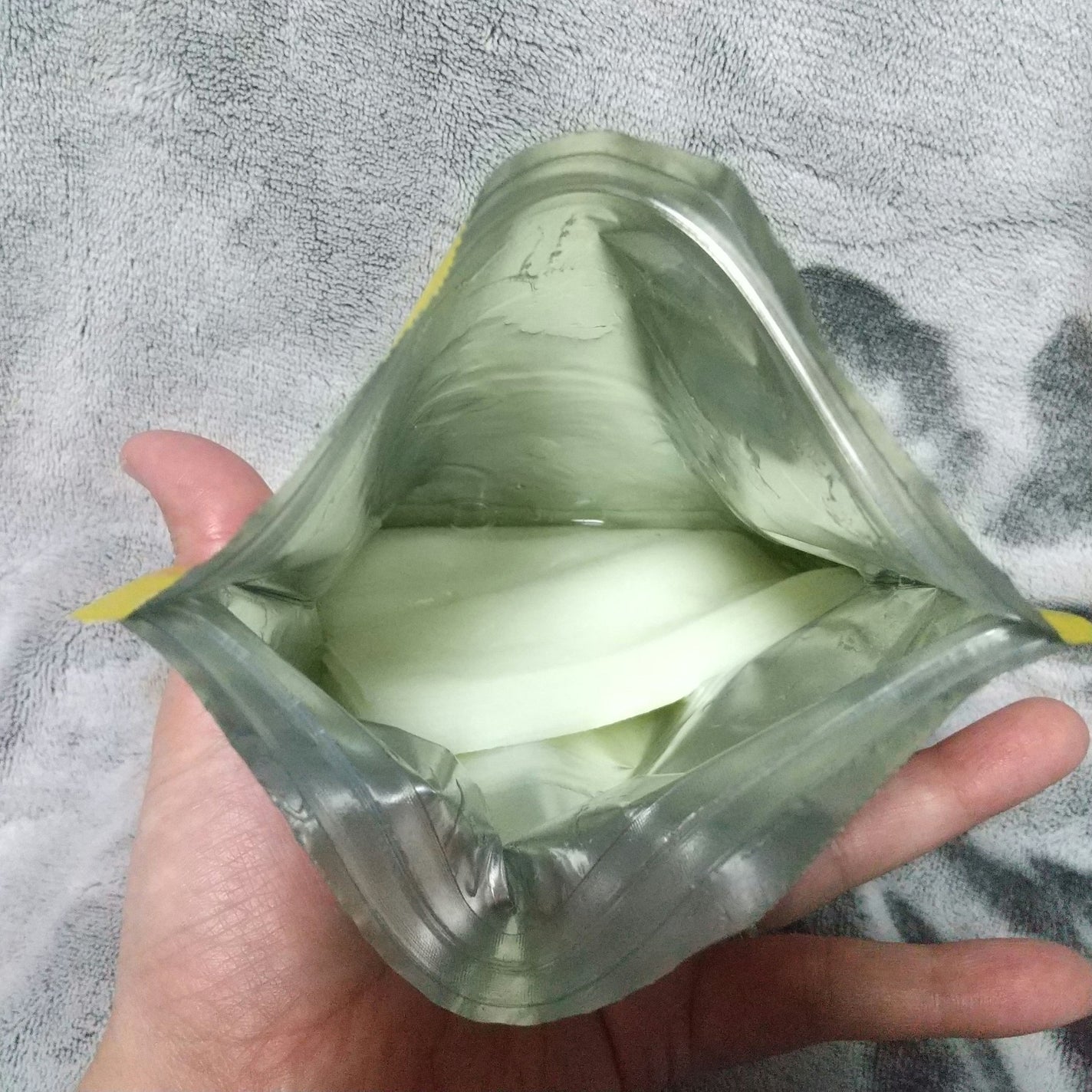 VCチャージ スムースマスク/PERFECT ONE FOCUS/シートマスク・パックを使ったクチコミ(3枚目)