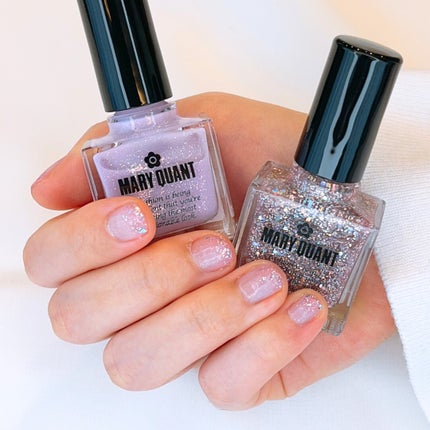 Tomoko/見えない世界から届ける“儚げ透明感メイク“ on LIPS 「#newnailコスメ好きの友達がプレゼントしてくれたマリクワ..」(4枚目)