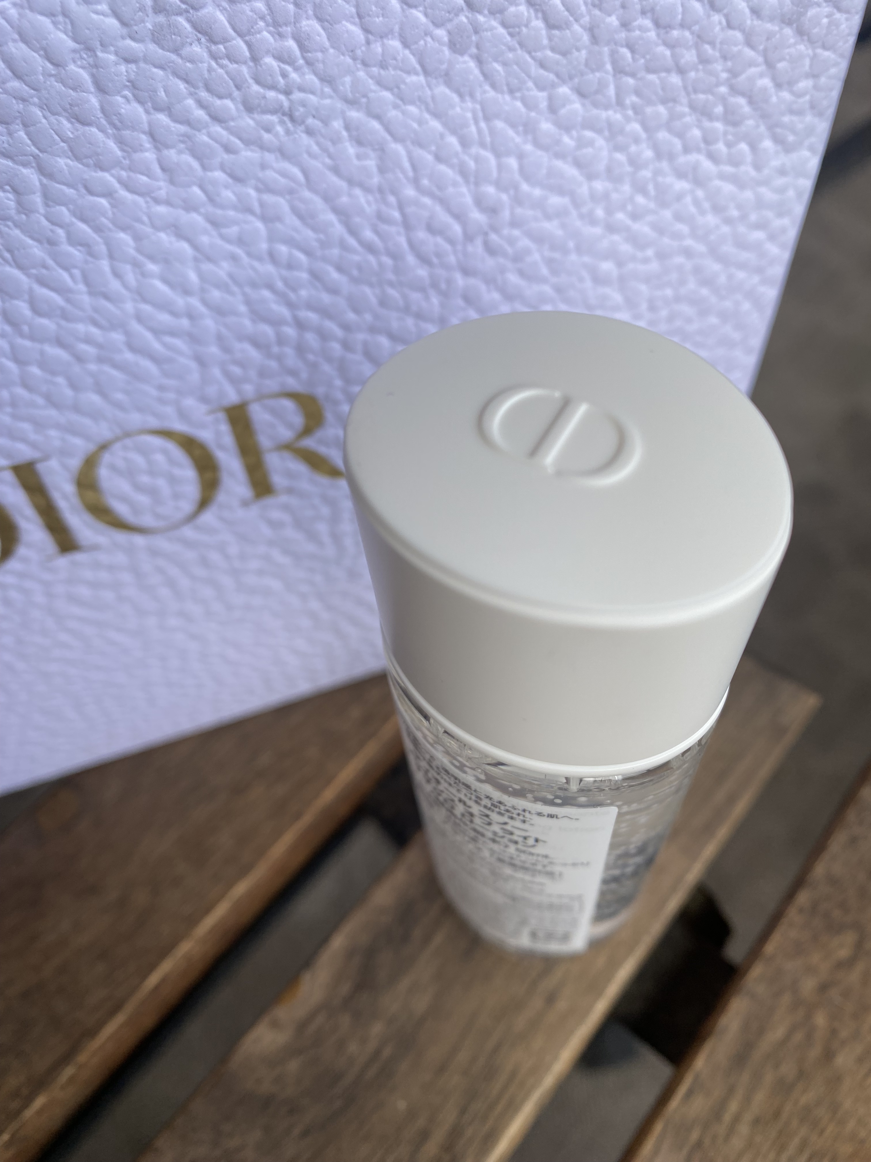 ディオール スノー エッセンス オブ ライト マイクロ ローション/Dior/化粧水を使ったクチコミ（3枚目）