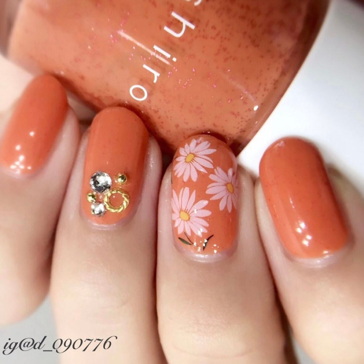 亜麻ネイル/SHIRO/マニキュアを使ったクチコミ(5枚目)