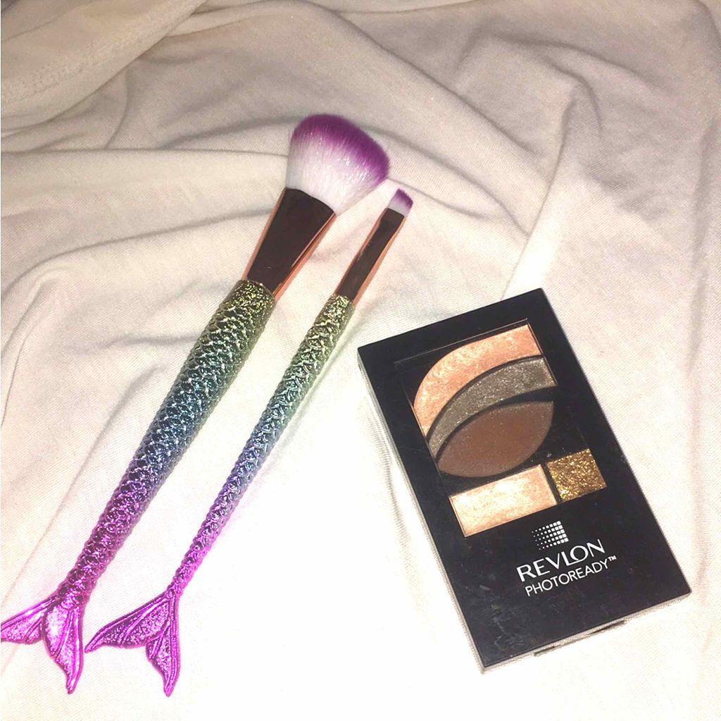 フォトレディ プライマー プラス シャドウ/REVLON/アイシャドウパレットを使ったクチコミ（1枚目）