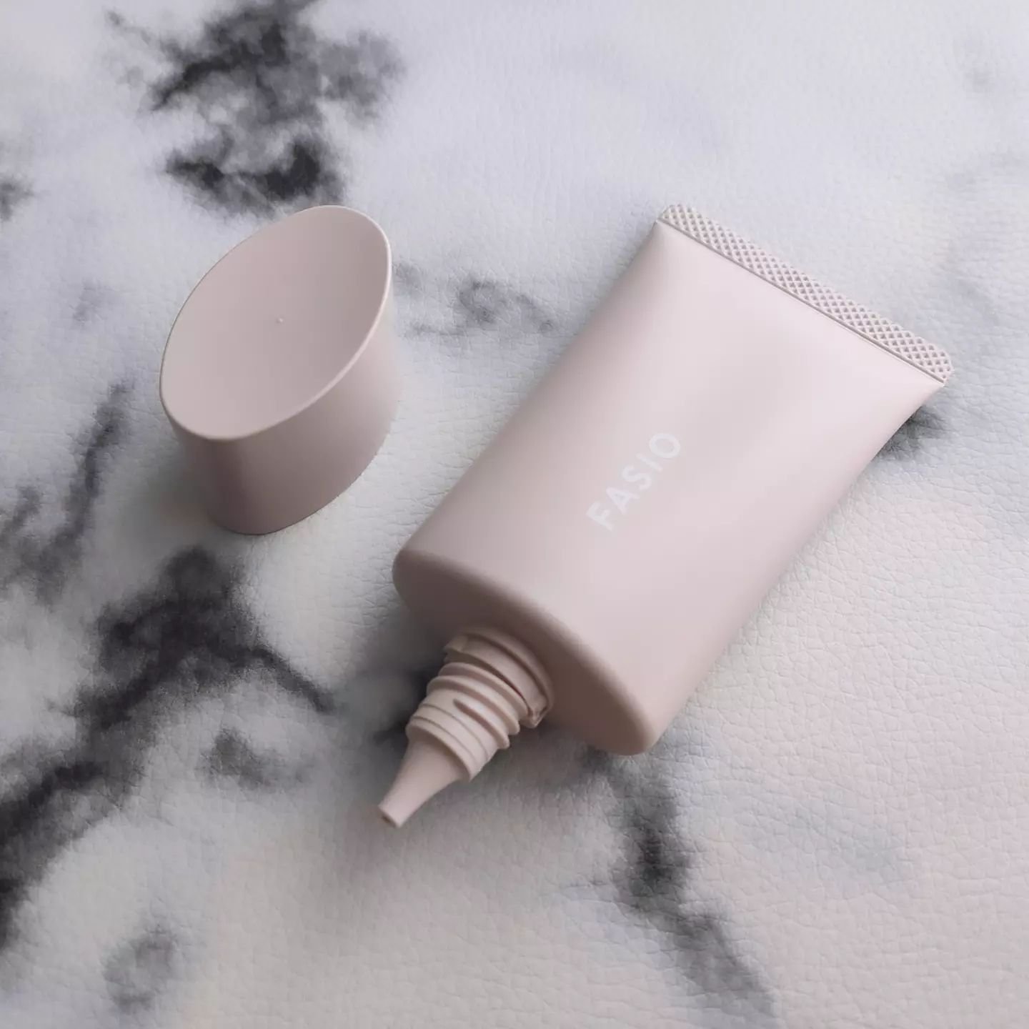 エアリーステイ BB ティント UV/FASIO/BBクリームを使ったクチコミ（2枚目）