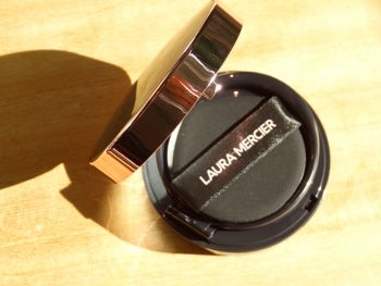 フローレス ルミエール ラディアンス パーフェクティング トーンアップ クッション/ローラ メルシエ/クッションファンデーションを使ったクチコミ(2枚目)