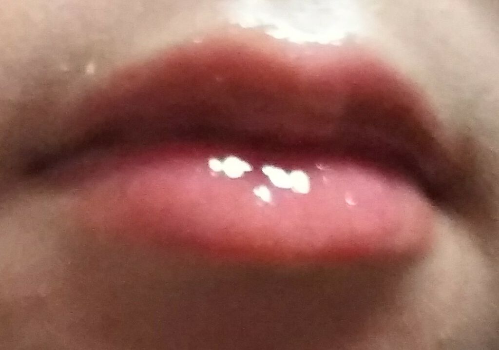 UR GLAM LIP OIL/U R GLAM/リップグロスを使ったクチコミ(2枚目)