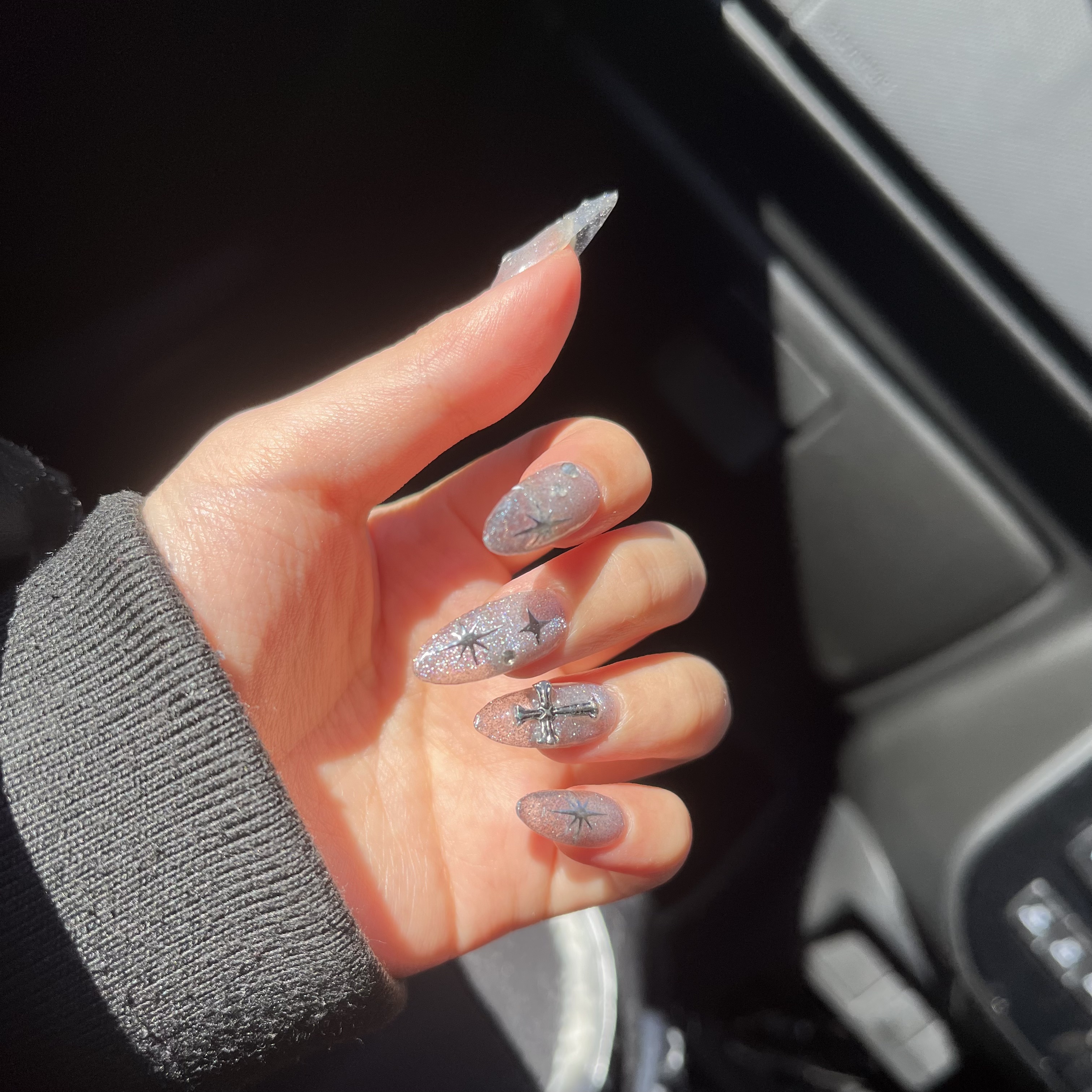 前回動画であげたセルフネイル🤍🫧
1枚目は自然光でiPhoneノーマル、2枚目からはフラッシュでiPhoneノーマルだよ💓
やり方は動画を見てみてね✨

#セルフネイル